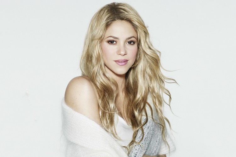 Shakira recibe el premio de mujer del año de la revista ‘Billboard’ y lanza nuevos dardos a Piqué